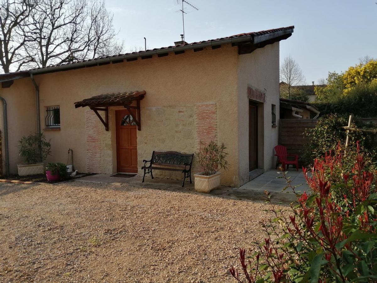 Gite Vacances Bosc D'Esquirol 4 Pers Escorneboeuf Buitenkant foto
